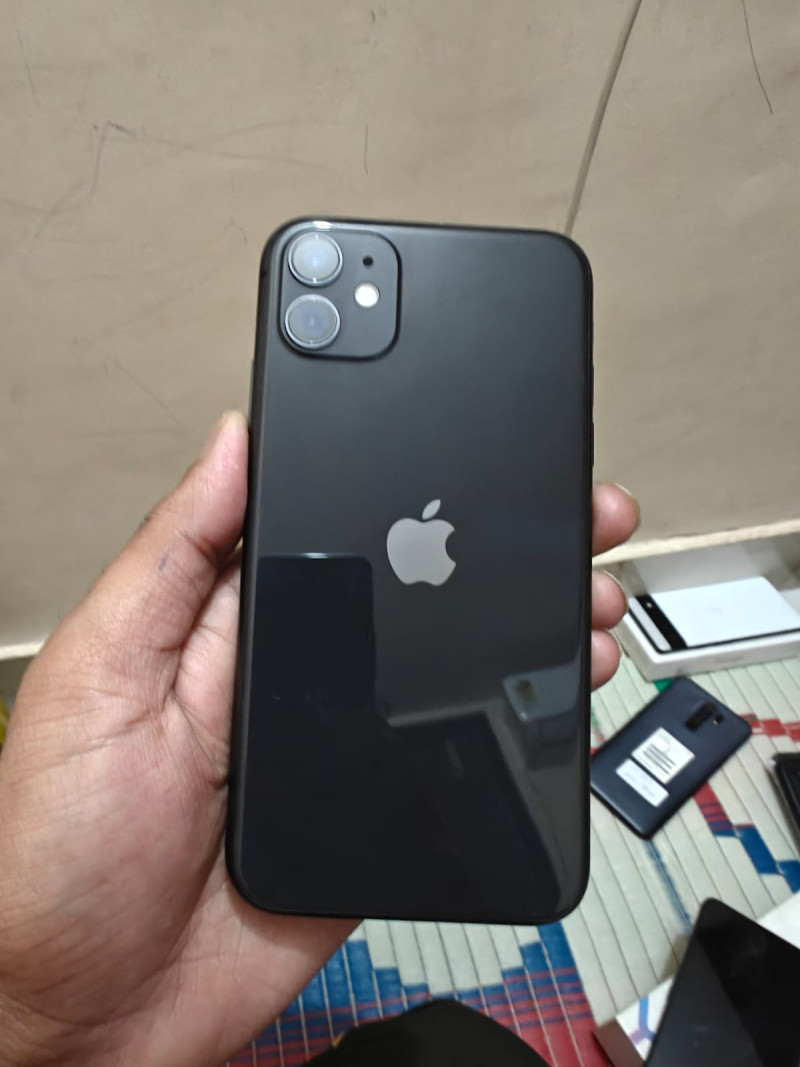 used-iphone-11-64gb-brand-new-condition-in-bareilly-1749033330