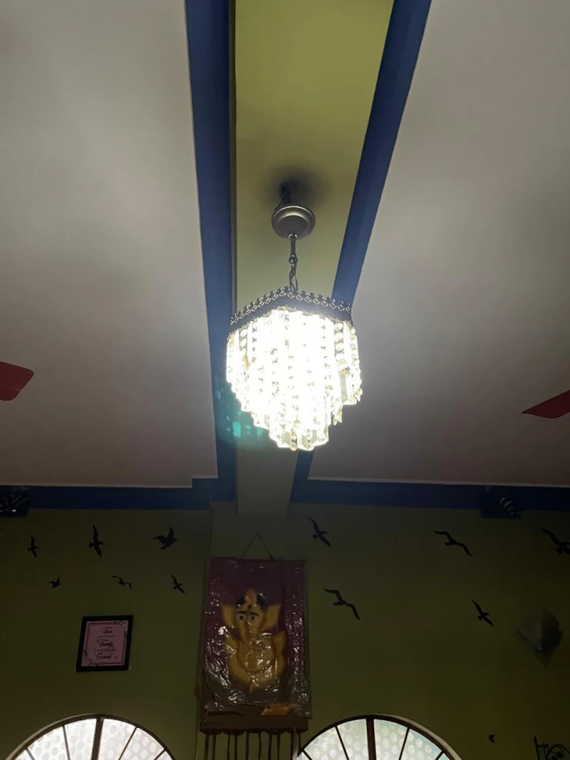 used-chandelier-and-other-accessories-in-hooghly-1770487317