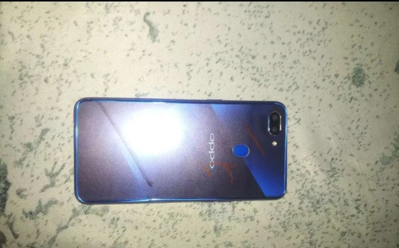 used-oppo-a5-good-condition-phone-in-east-delhi-1760448250