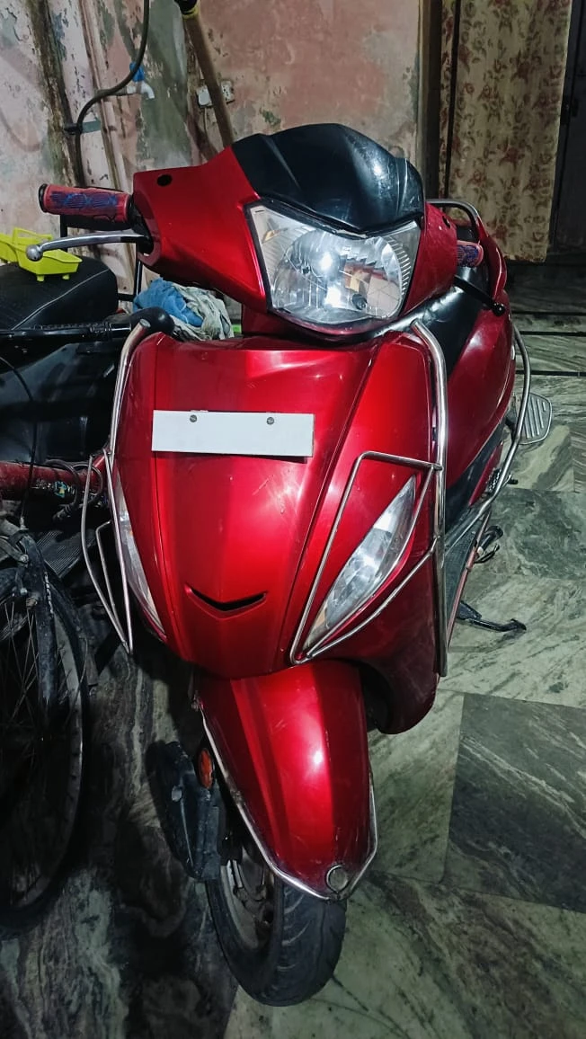 used-runnging-condition-money-problem-in-bareilly-1766919370