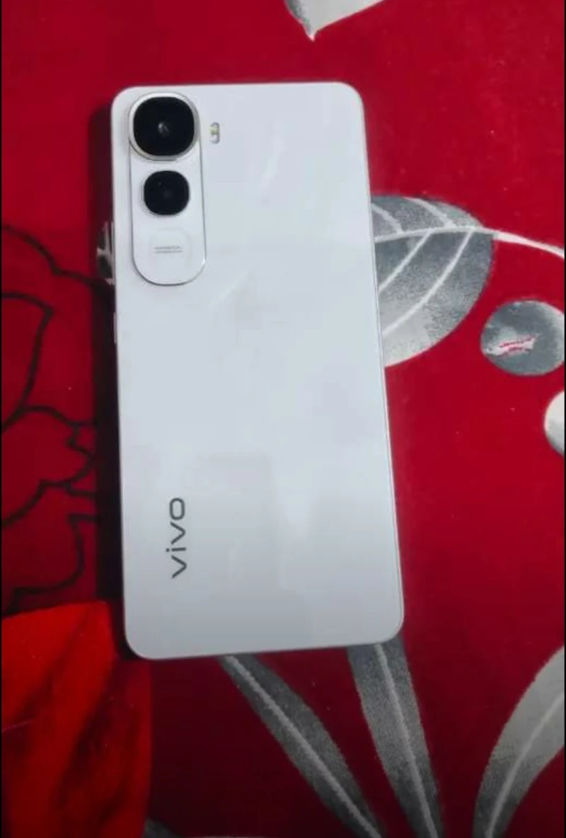 used-vivo-y400-new-condition-phone-1-month-old-only-in-bareilly-1758960725