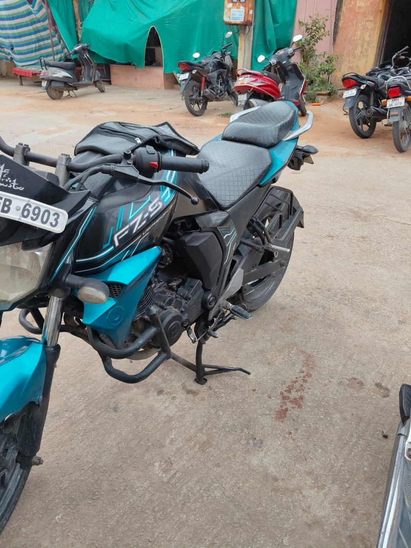 I want to sell my Yamaha fzs version 2.0