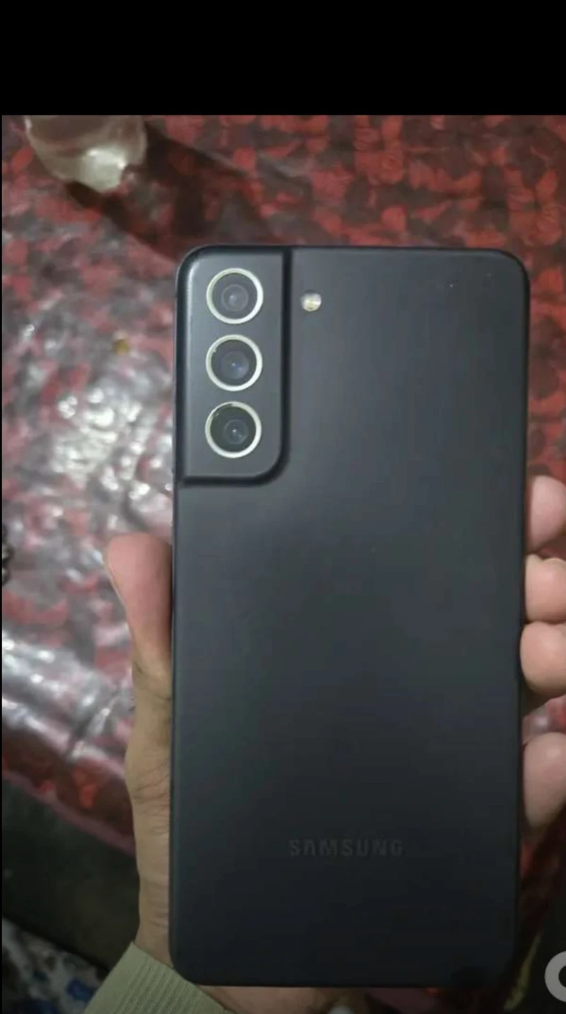 used-samsung-s21-fe-5g-good-condition-phone-in-bareilly-1758970456