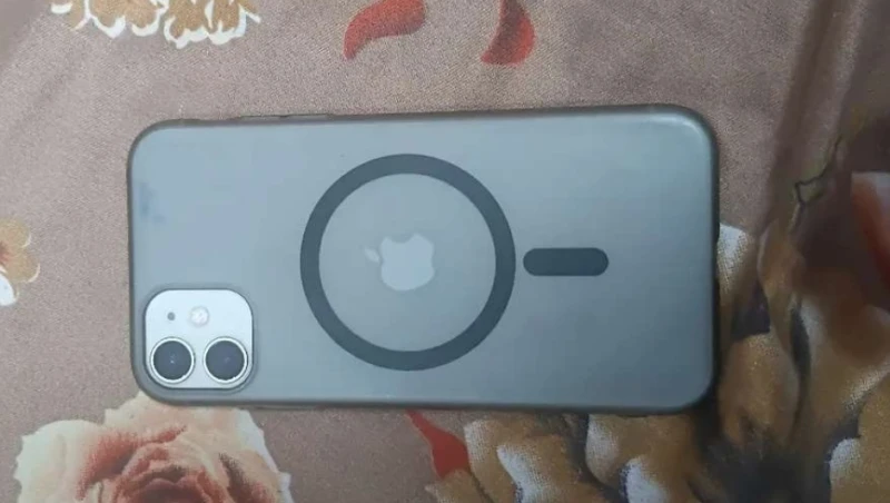 used-iphone-11-excellent-condition-75-battery-health-in-bareilly-1761392094