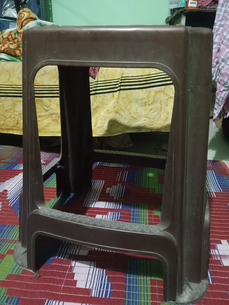 used-plastic-stool-in-bhopal-1764870399